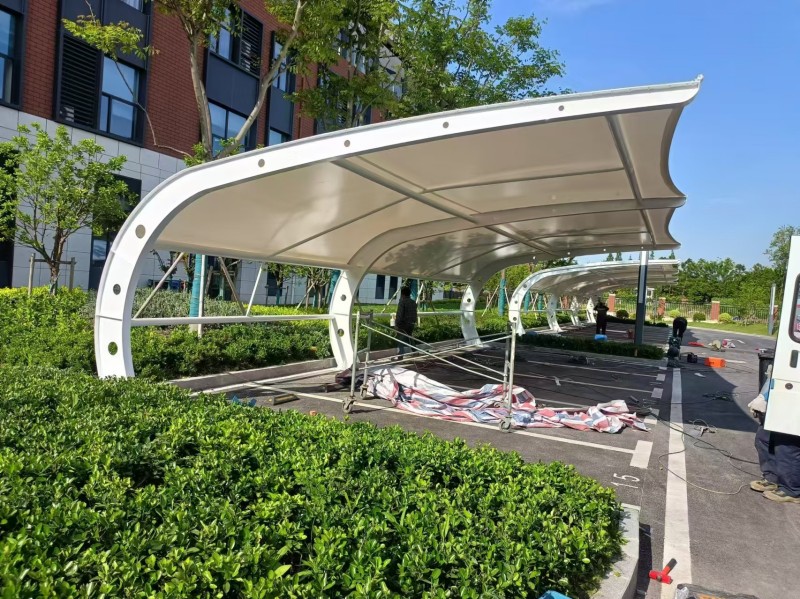 如何选择海宁市雨棚公司？北雨膜结构等公司推荐